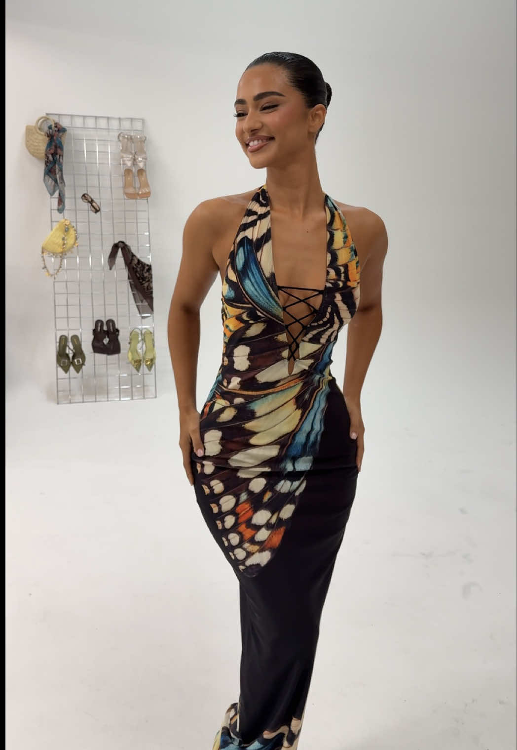 Robe noire imprimé papillon col halter @murciuk