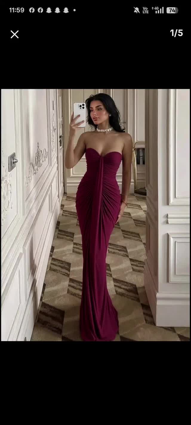 Robe longue moulante bordeaux froncée sans bretelles @manyideparis