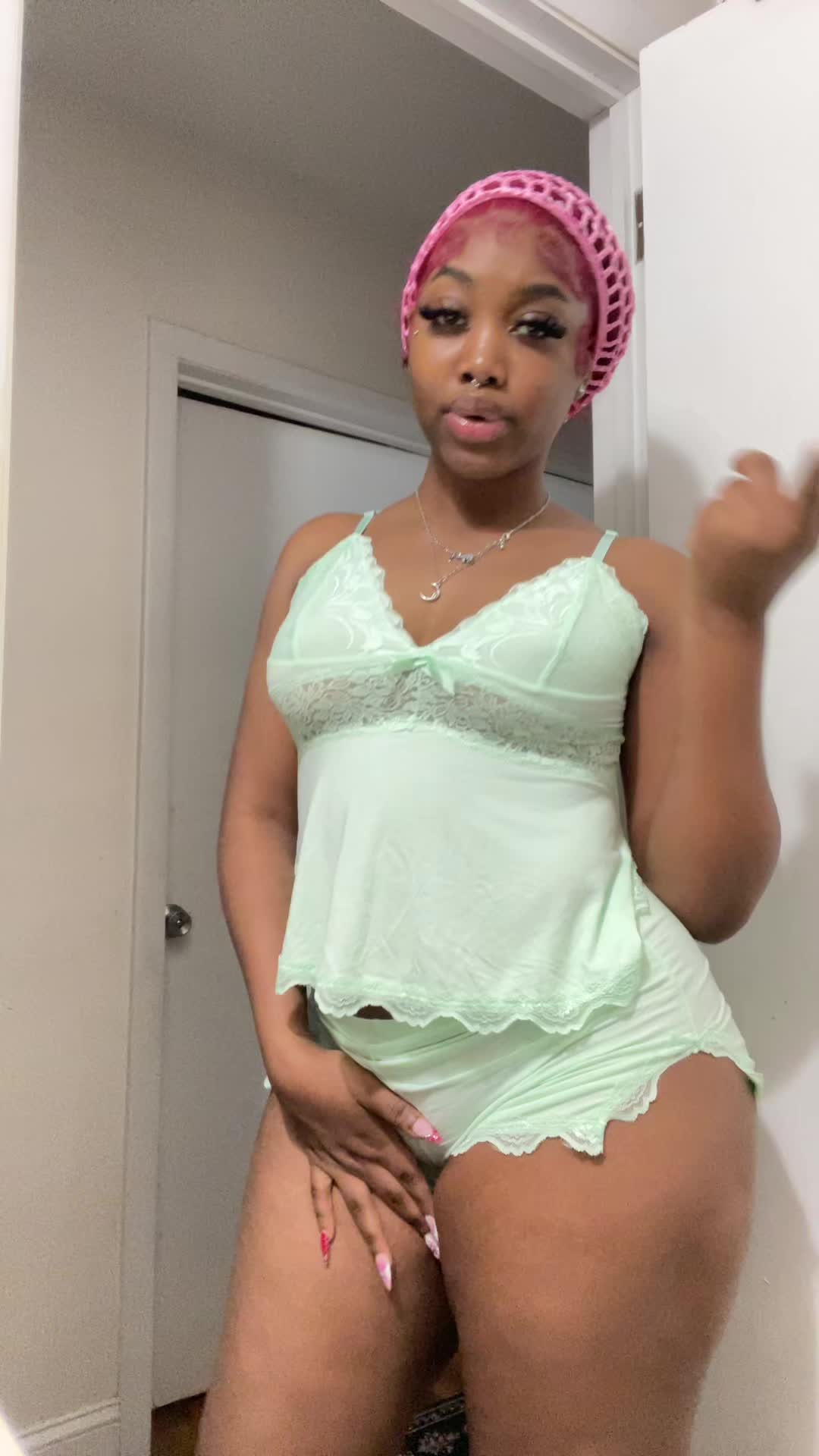 Chic lingerie verte @Boujieley💋