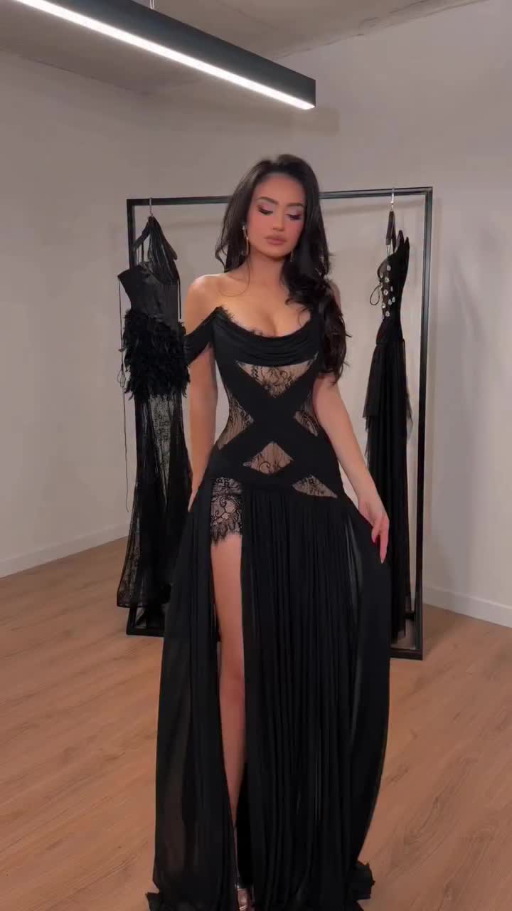 Robe noire en dentelle croisée sexy @reineecouture