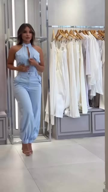 Ensemble bleu sans manches style cargo signé Zounko