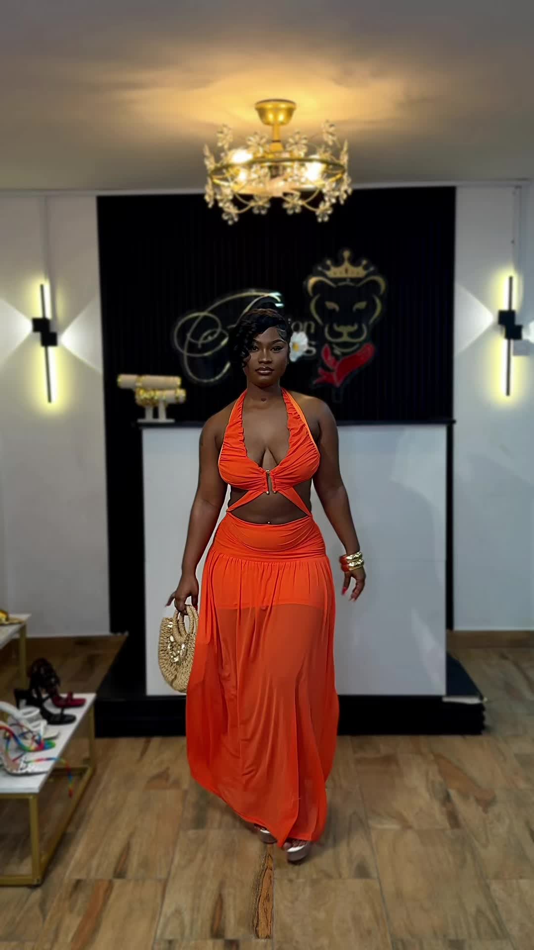 Robe longue orange dos nu sans manches @Fashion prides