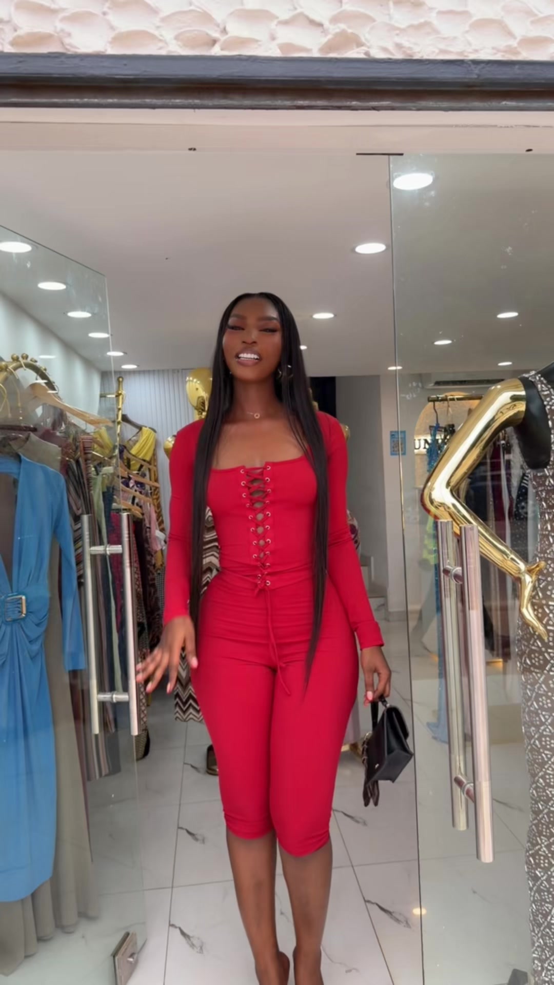Ensemble rouge moulant à lacets, manches longues @UNIk LOOK by V.O.