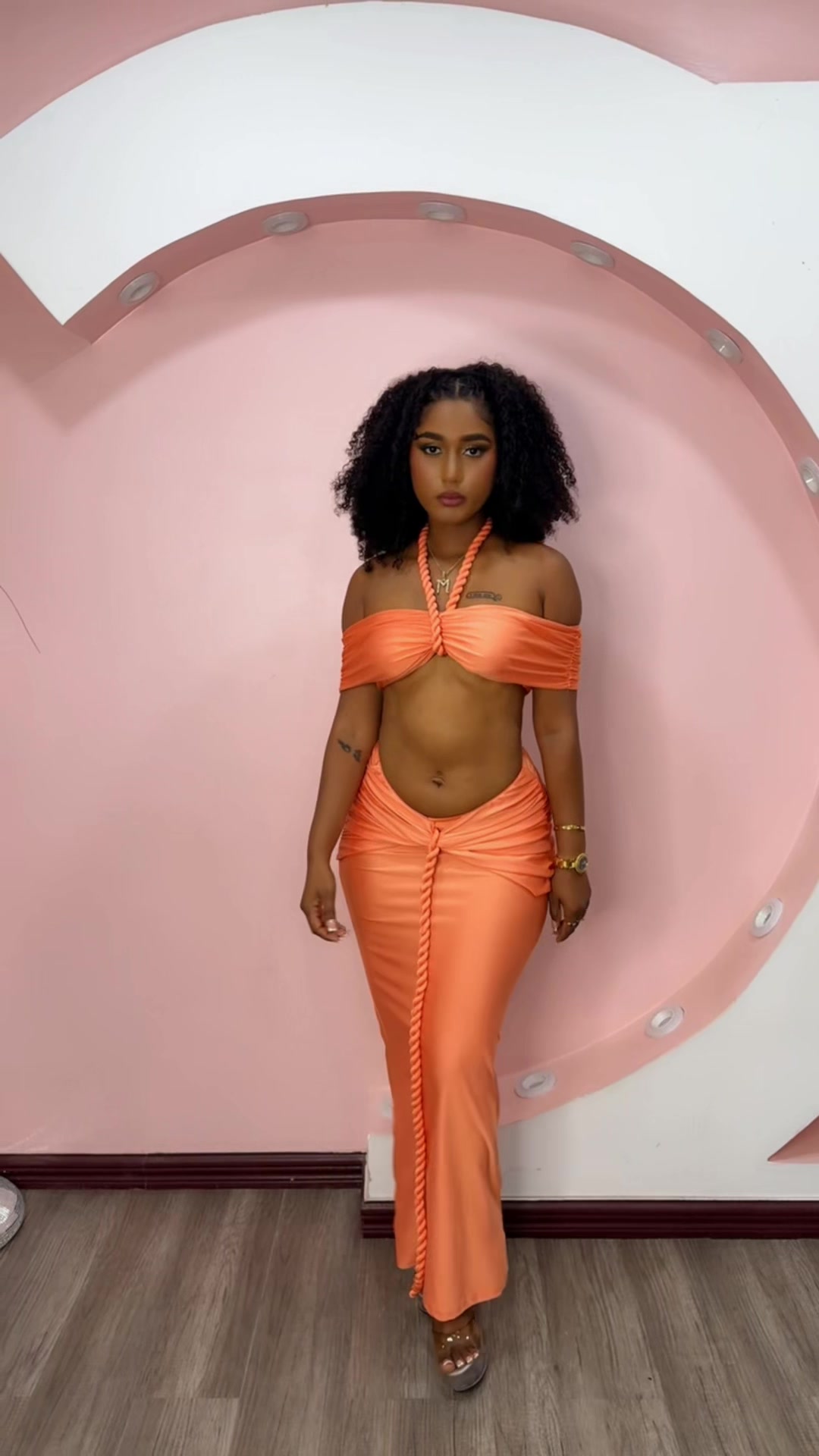 Ensemble 2 pièces Kliou : Haut court orange et jupe longue @Creme de la creme fashion